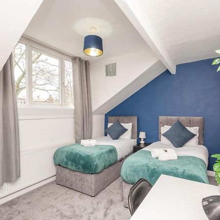 Leeds 4-Bed House - Sleeps 9 Free Parking & Wifi Villa Eksteriør billede